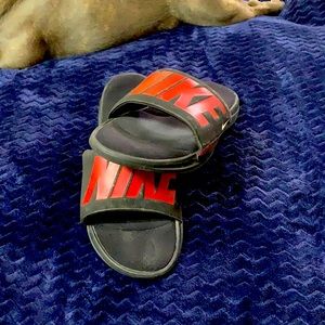 Nike slides